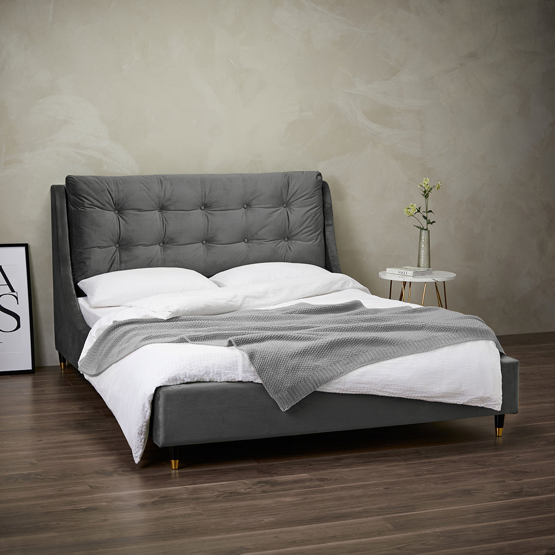 Sloane floating deals upholstered platform bed